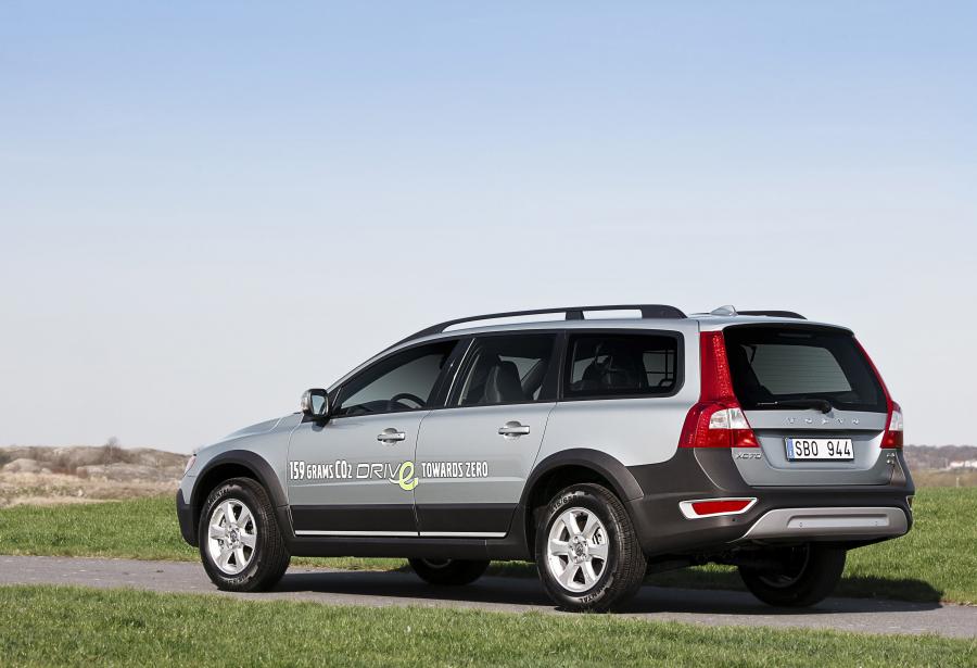  Volvo XC70 2010 года  (фото 51 из 58)
